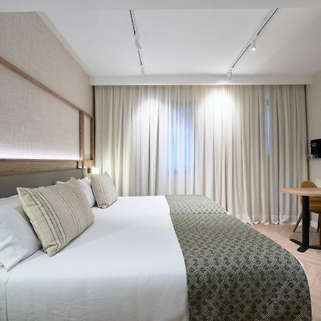 Catalonia Sagrada Familia Hotel Барселона Екстериор снимка