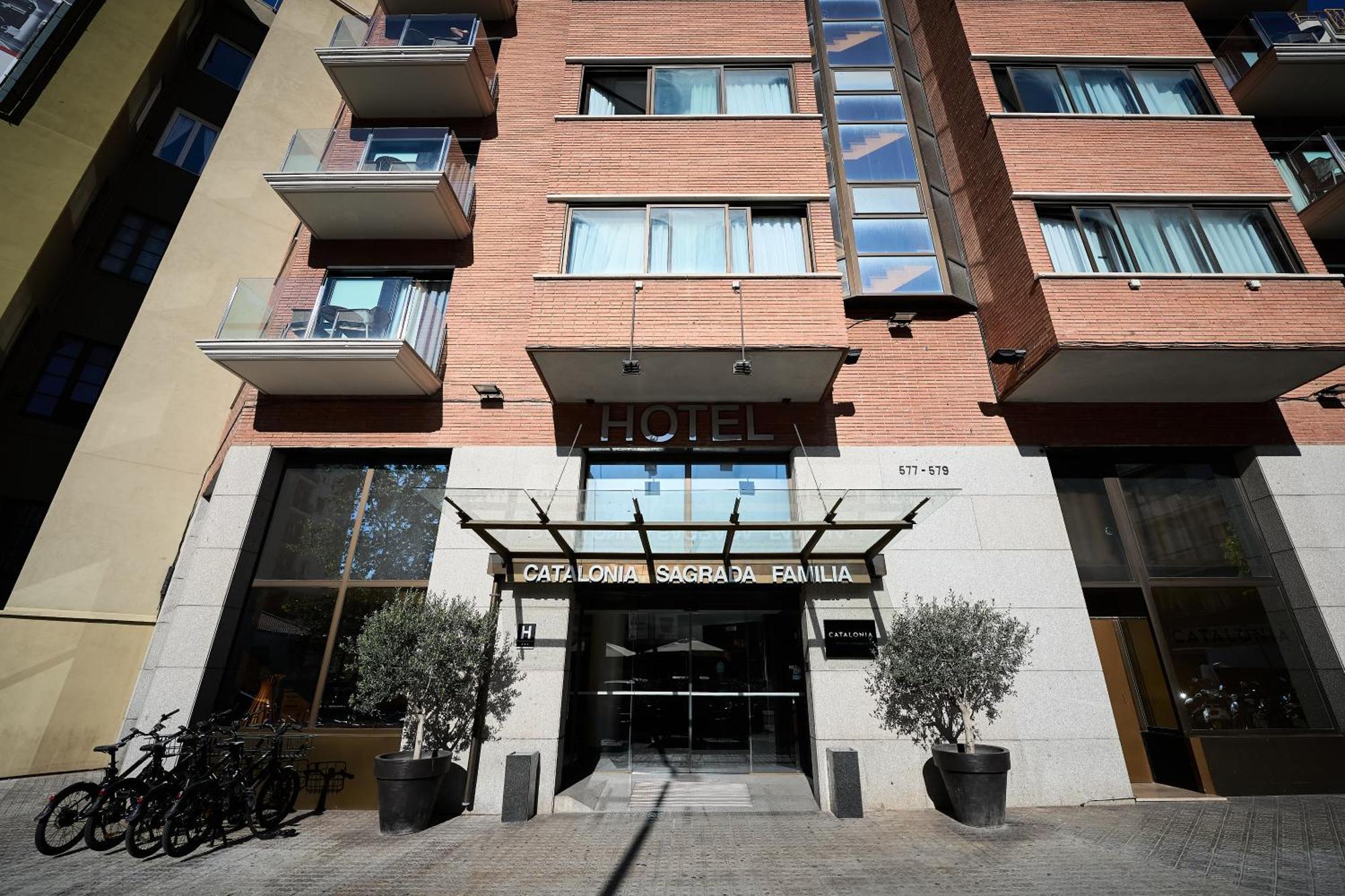 Catalonia Sagrada Familia Hotel Барселона Екстериор снимка
